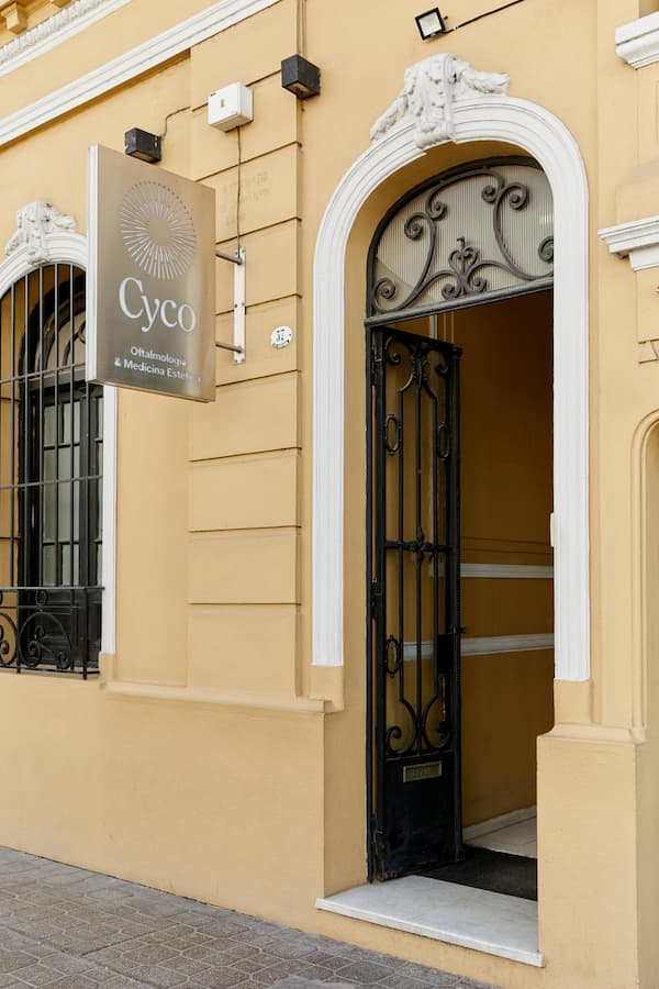 Cyco Lanús es el centro de ojos que ofrece clínica oftalmológica, cirugía de ojos y medicina estética complementaria en Buenos Aires